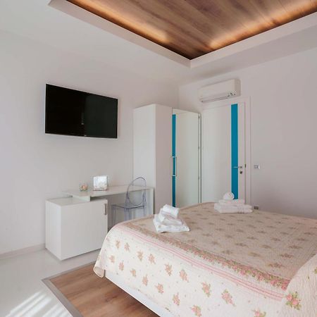 Lumiere Rooms - Eja Sardinia Cagliari Esterno foto