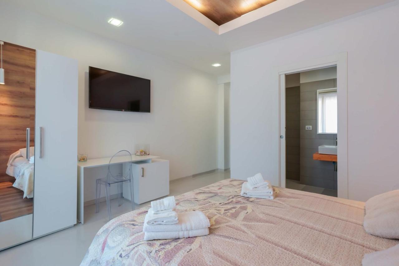 Lumiere Rooms - Eja Sardinia Cagliari Esterno foto