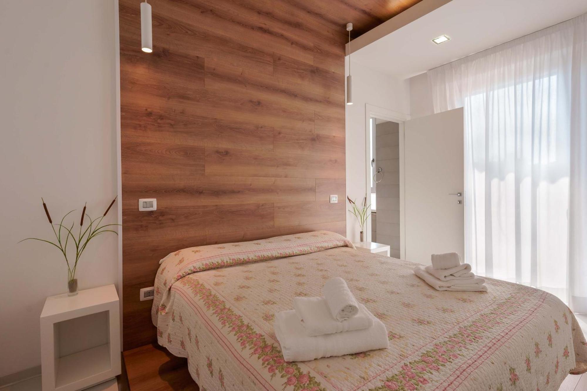 Lumiere Rooms - Eja Sardinia Cagliari Esterno foto