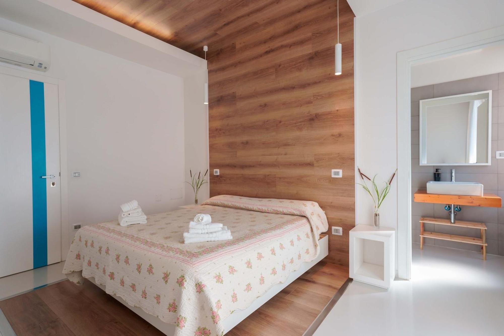 Lumiere Rooms - Eja Sardinia Cagliari Esterno foto